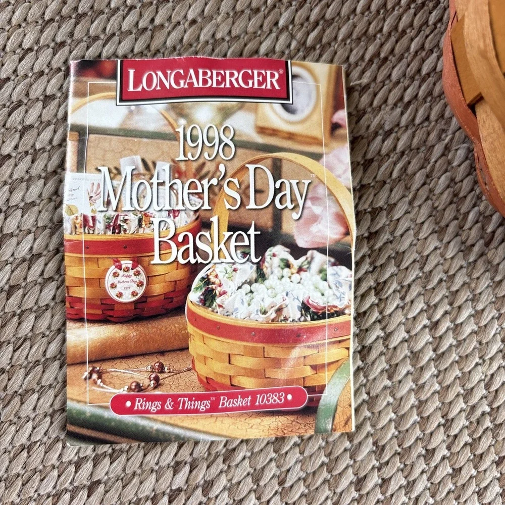 Longaberger 1998 Mother's Day Basket with Tie On, Floral Liner and Protector.